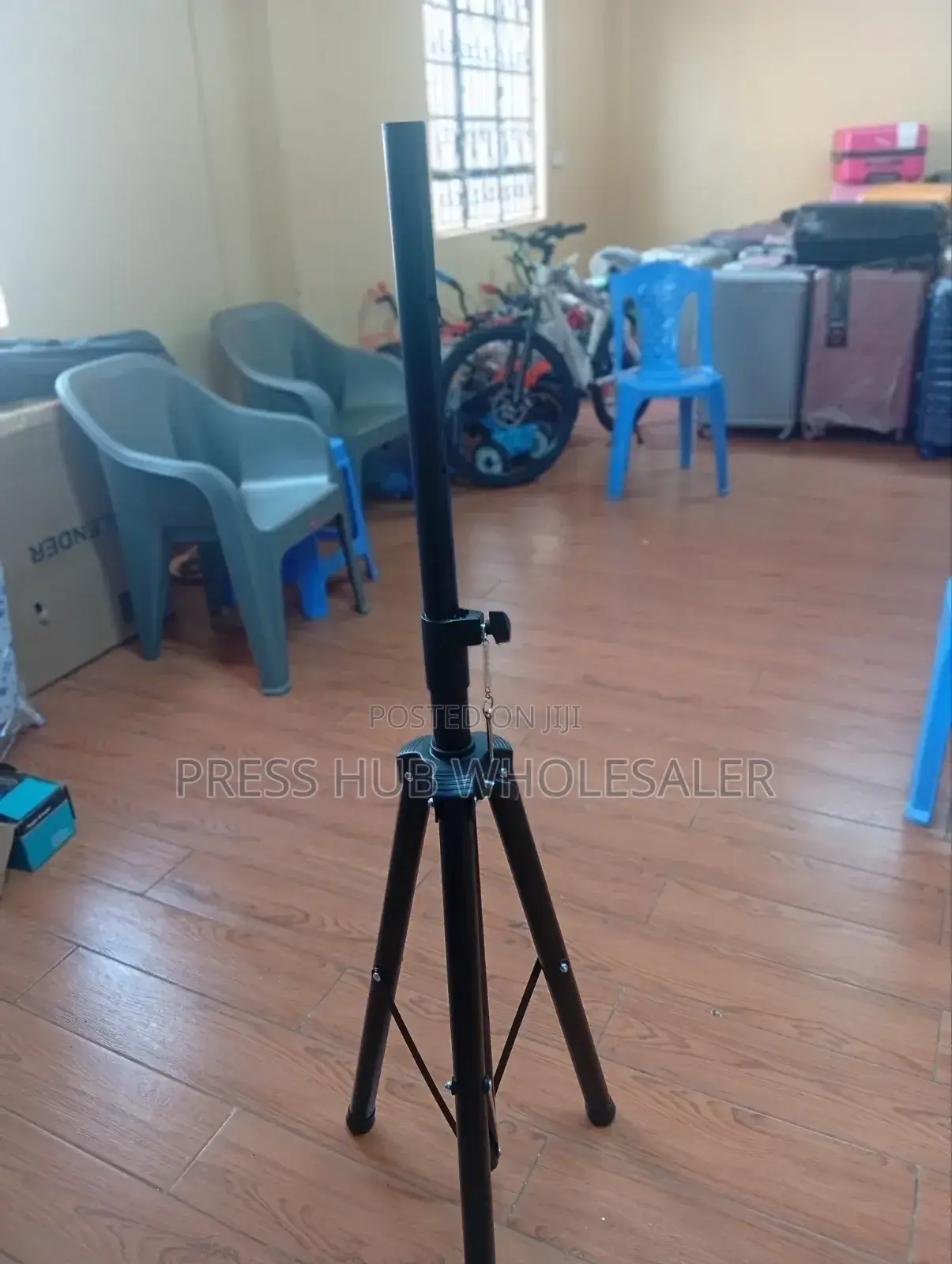 Heavy Duty Adjustable Speaker Tripod Stand – Universal Audio Mount