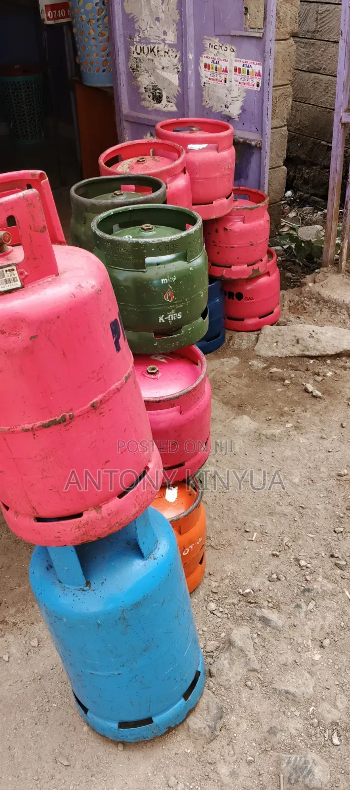 Gas Cylinders With Gas
