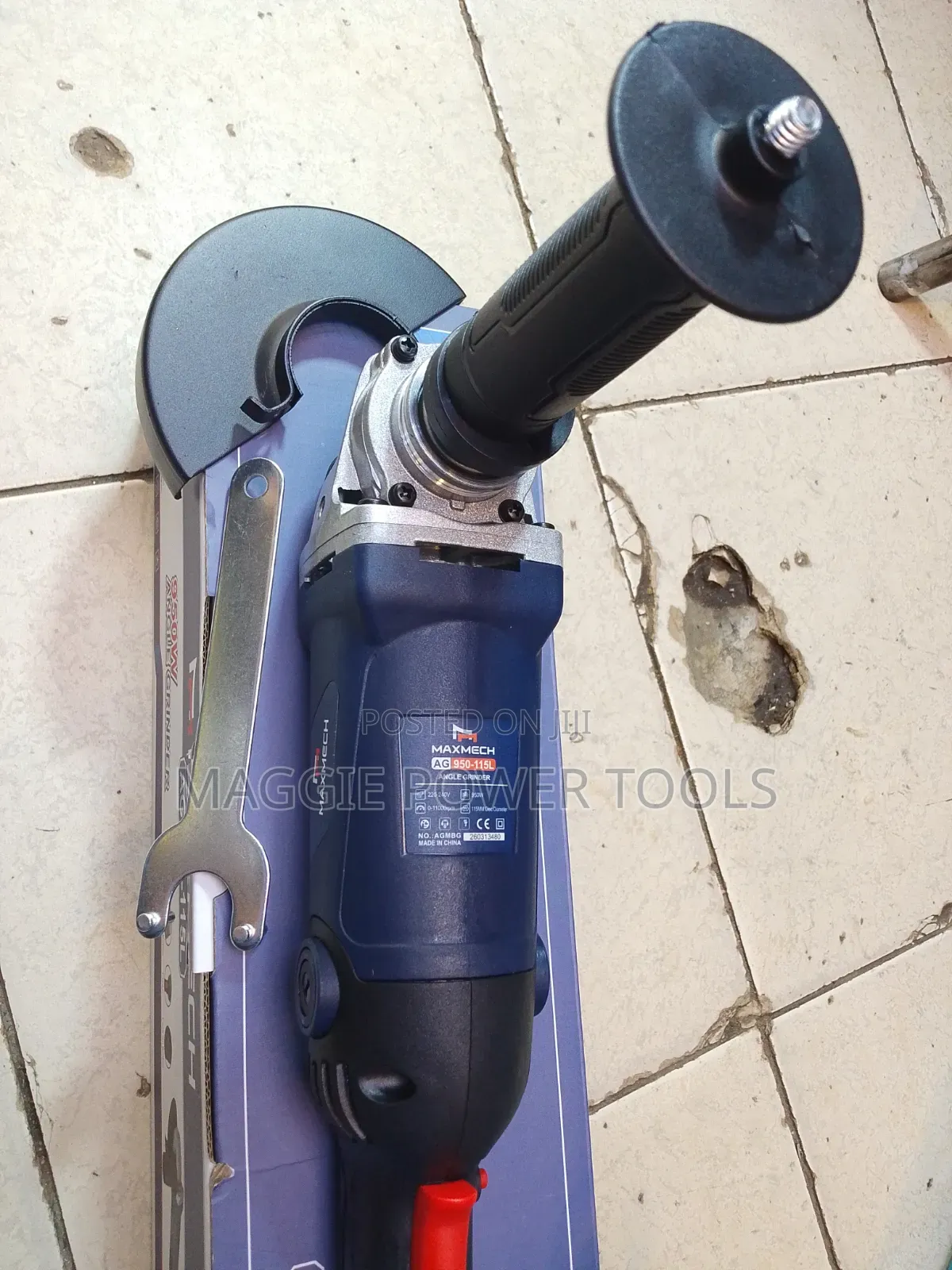 Approved and Durable Angle Grinder/ 4" Maxmech Angle Grinder
