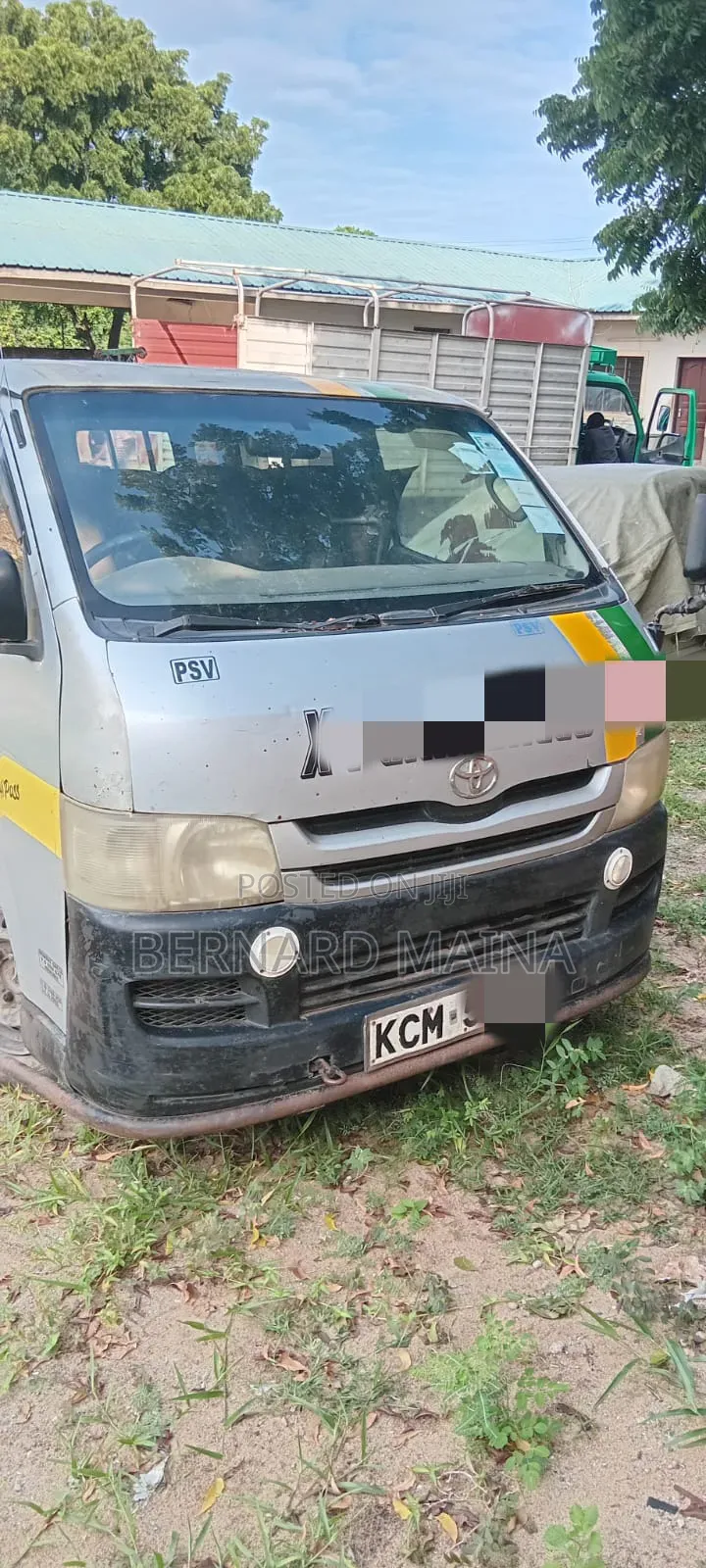 Toyota HiAce 2010 Grey