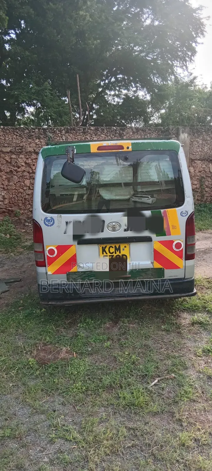 Toyota HiAce 2010 Grey