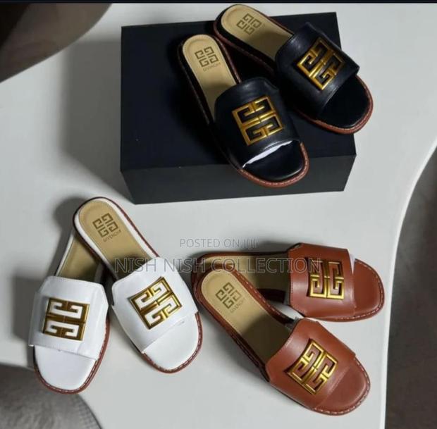 Classy Sandals - thumbnail 3