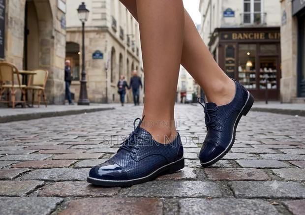 Ladies Brogues - thumbnail 4