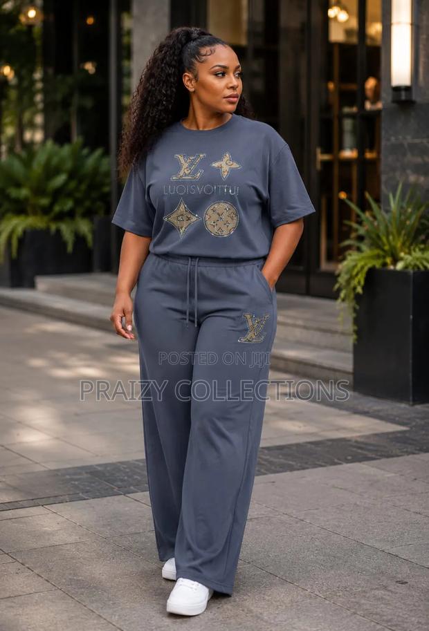 Two-Piece Wide-Leg Lounge Set - thumbnail 7