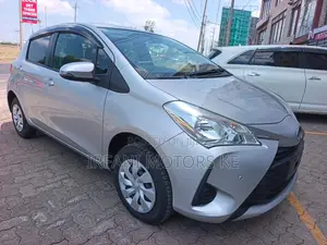 Toyota Vitz 1.3 AWD 5dr 2019 Silver