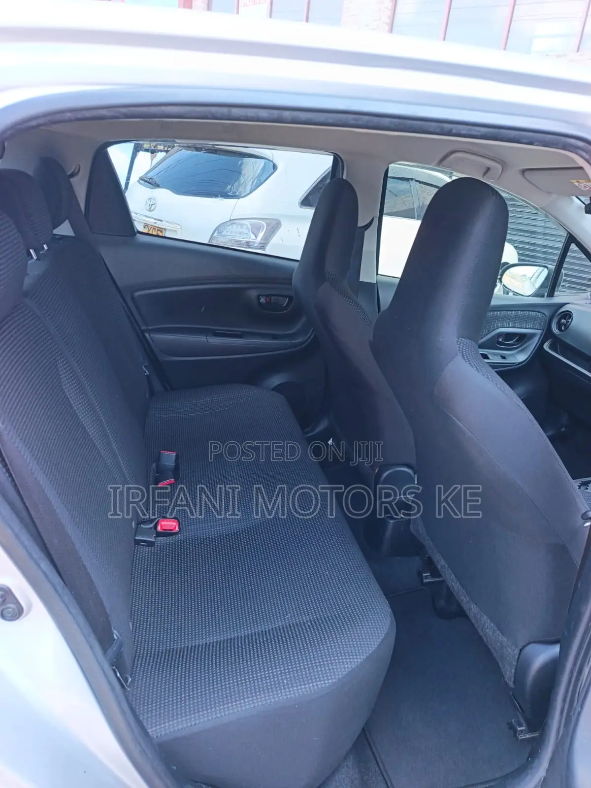 Toyota Vitz 1.3 AWD 5dr 2019 Silver