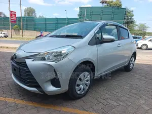 Toyota Vitz 1.3 AWD 5dr 2019 Silver