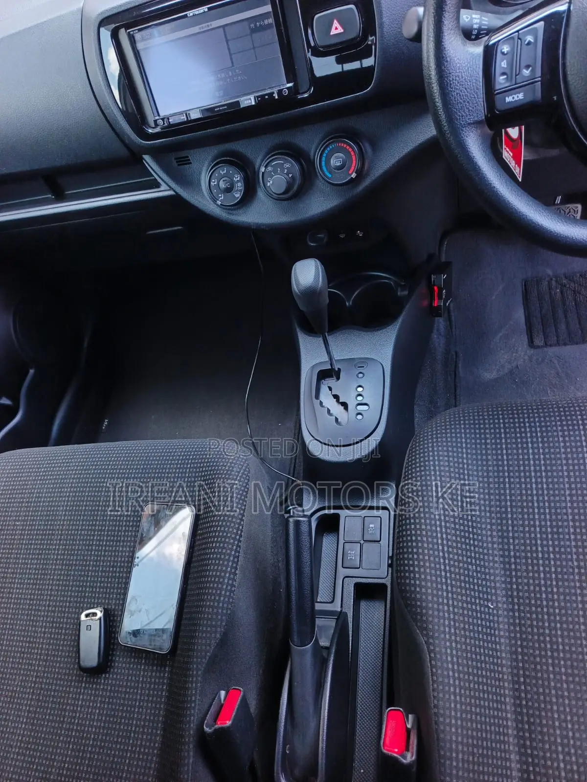 Toyota Vitz 1.3 AWD 5dr 2019 Silver