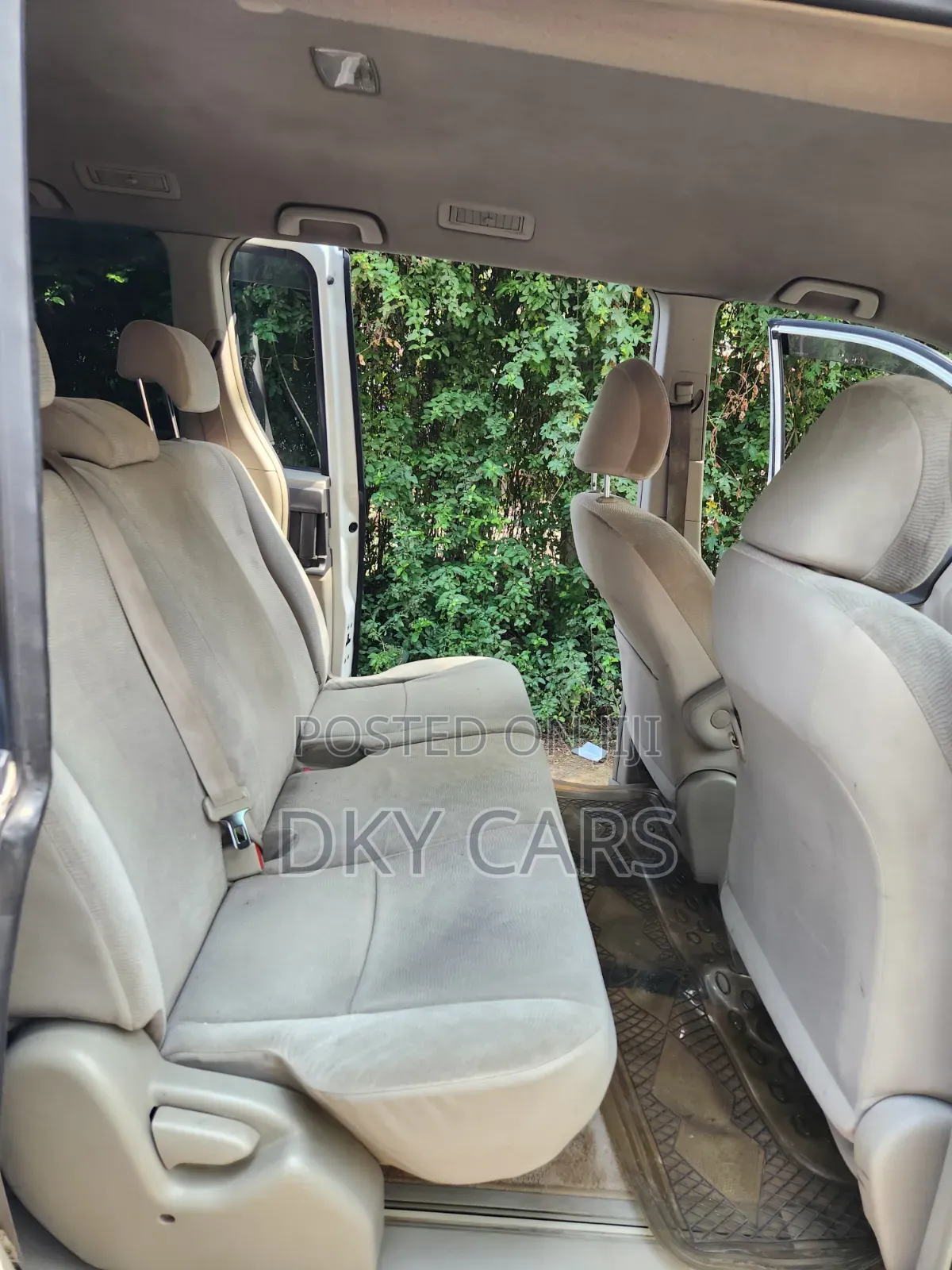 Toyota Noah 2013 White