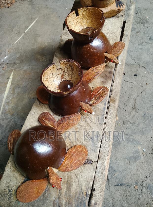 Handcrafted Coconut Turtle Ashtray - thumbnail 6
