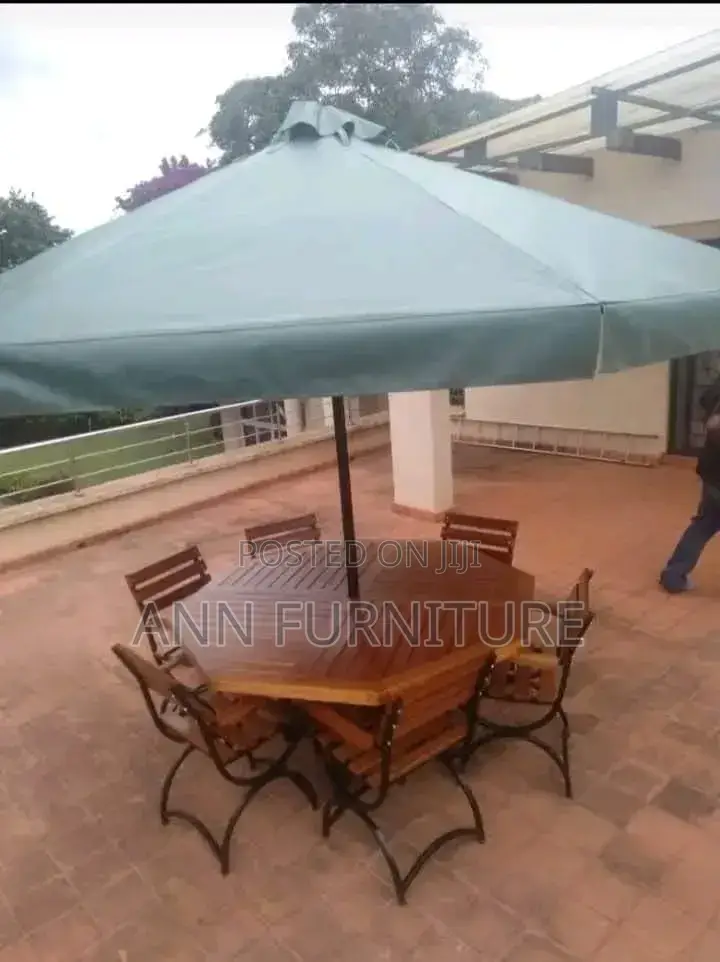 Umbrella Garden Table