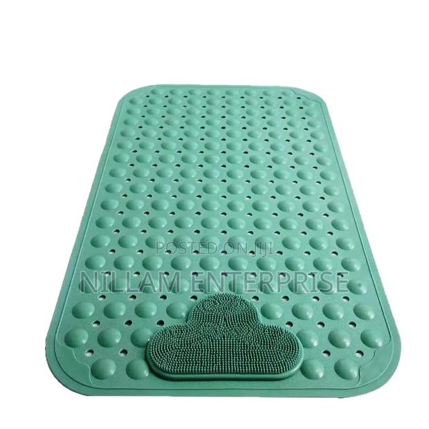 Non-Slip Shower Mat Mildew Resistant - thumbnail 2