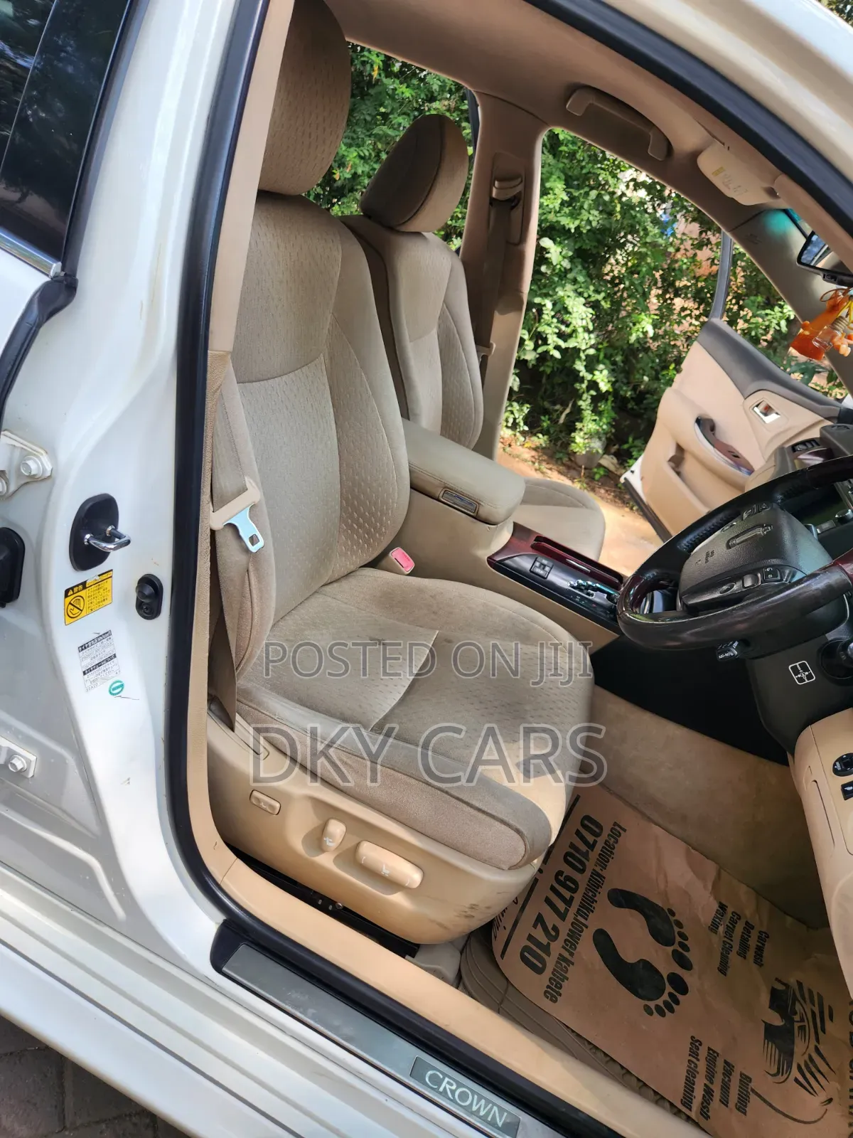 Toyota Crown 2009 White