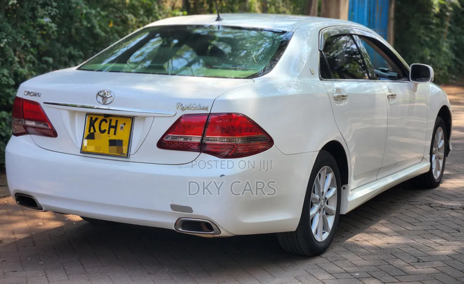 Toyota Crown 2009 White