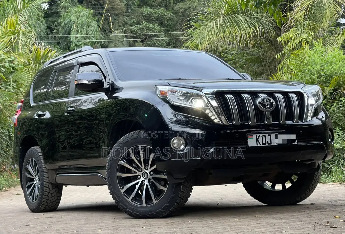 Toyota Land Cruiser Prado 2016 Black