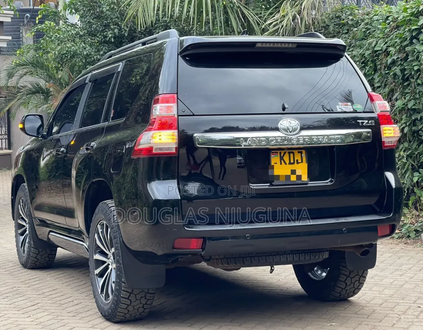 Toyota Land Cruiser Prado 2016 Black
