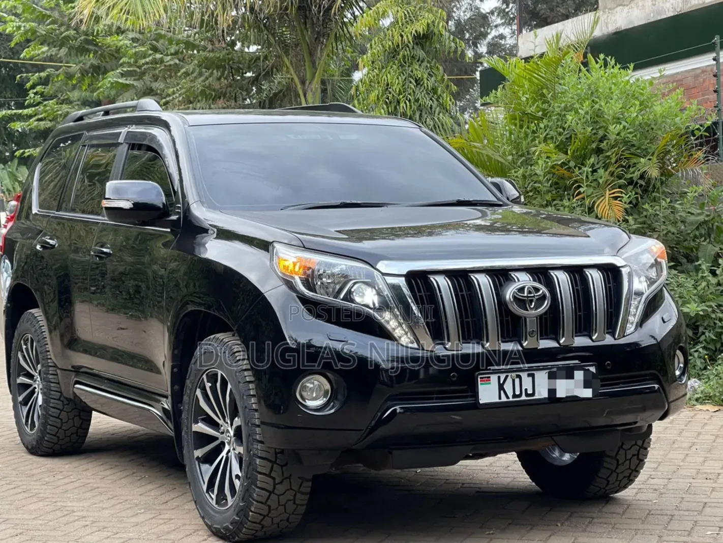 Toyota Land Cruiser Prado 2016 Black