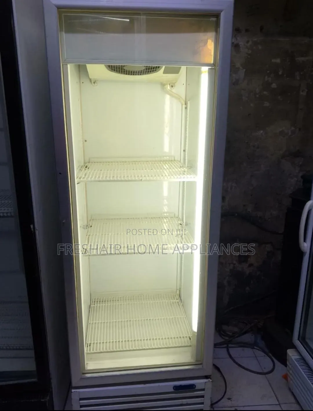White 4 Trays Display Fridge