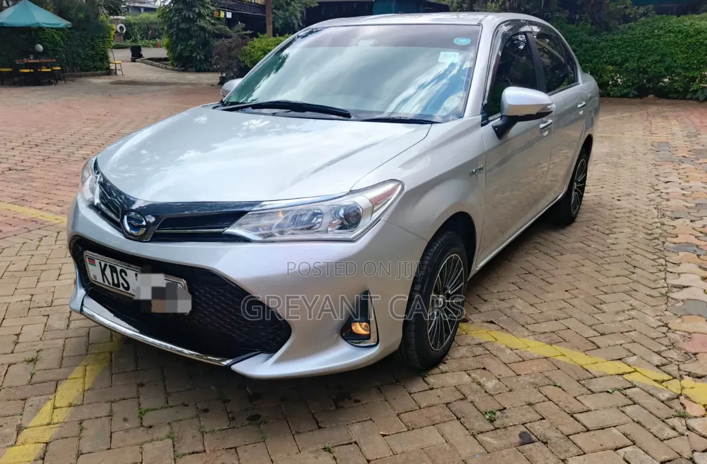 Toyota Axio 2016 Silver