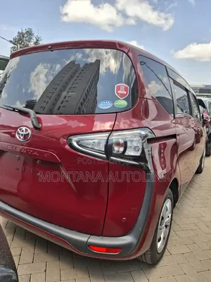 Toyota Sienta 1.5 FWD (6-seater) 2020 Red