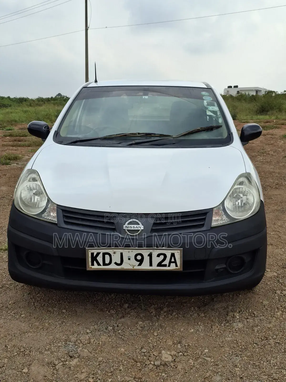 Nissan Advan 2015 White