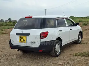 Nissan Advan 2015 White