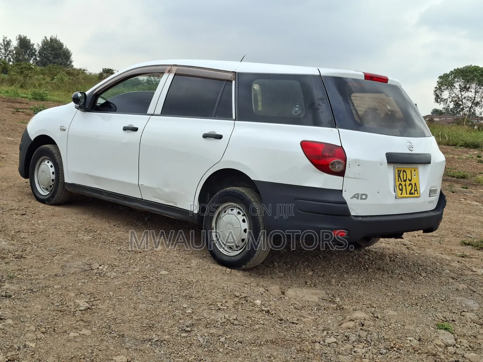 Nissan Advan 2015 White