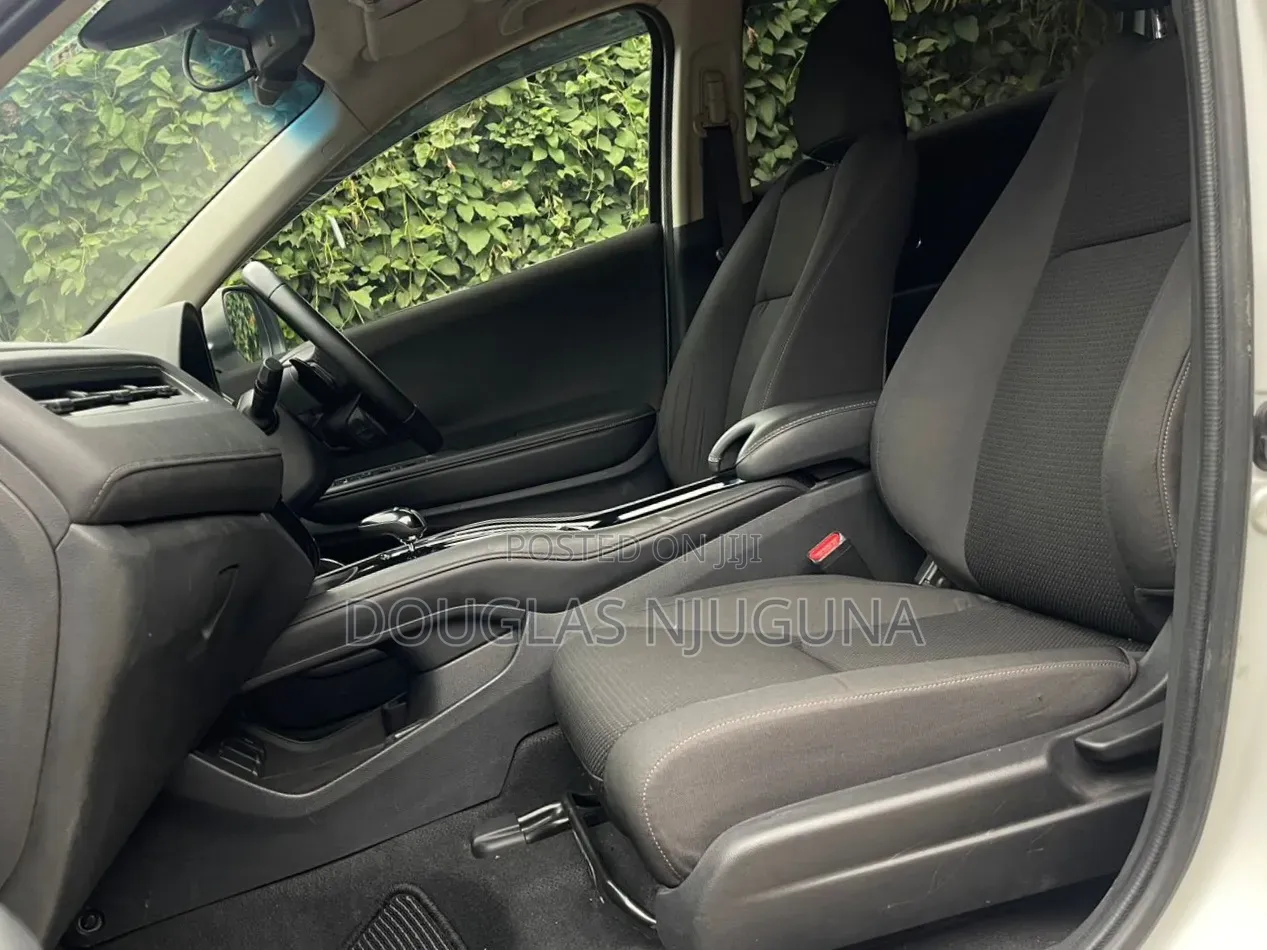 Honda Vezel 2019 White