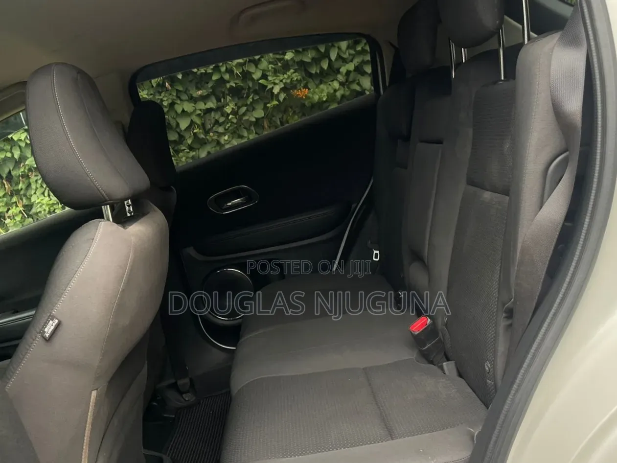 Honda Vezel 2019 White