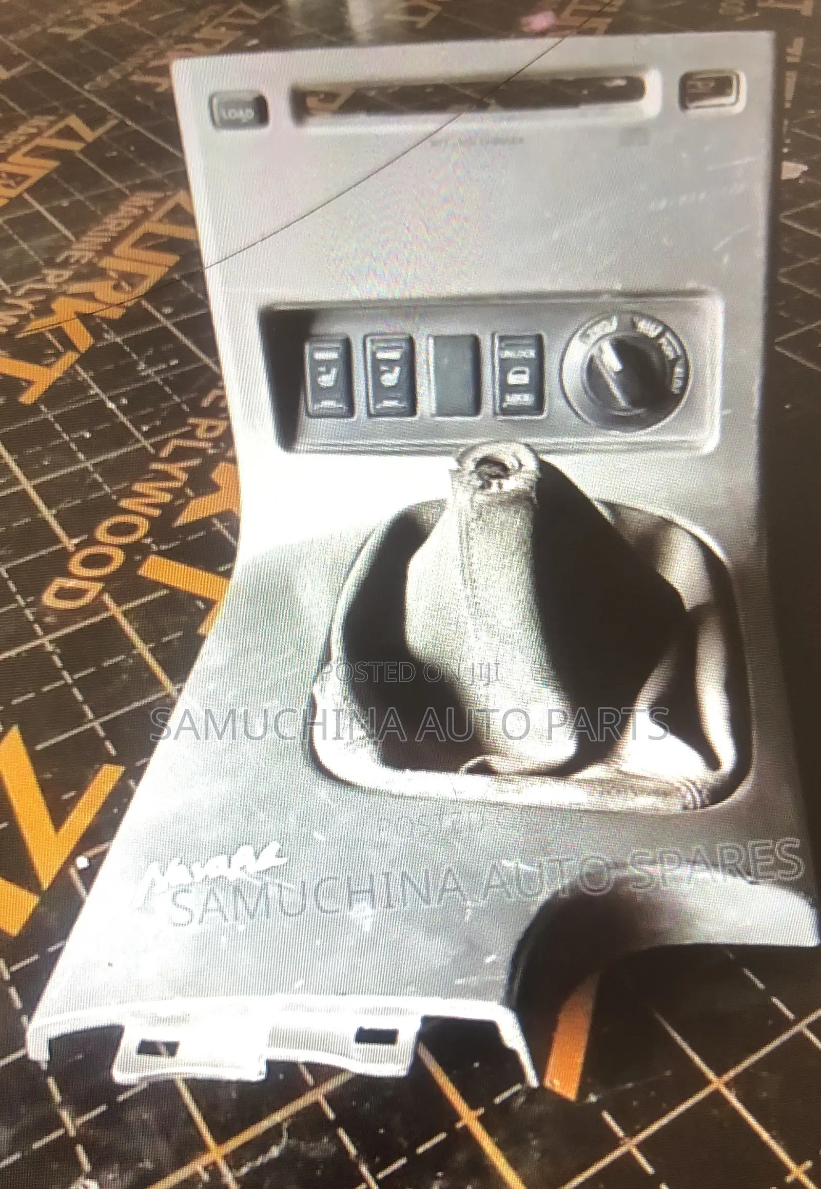 Gear Lever Panel Nissan Navara
