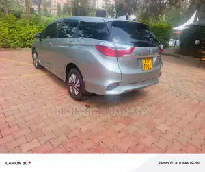 Honda Shuttle 1.5 Hybrid 2WD 2018 Silver