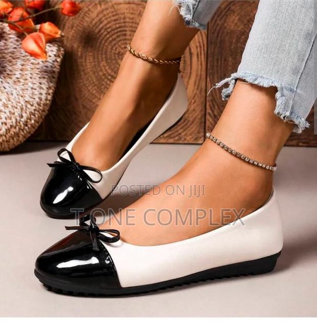 Quality Slightly Raised Comfortable Ballet Flats Black Blue