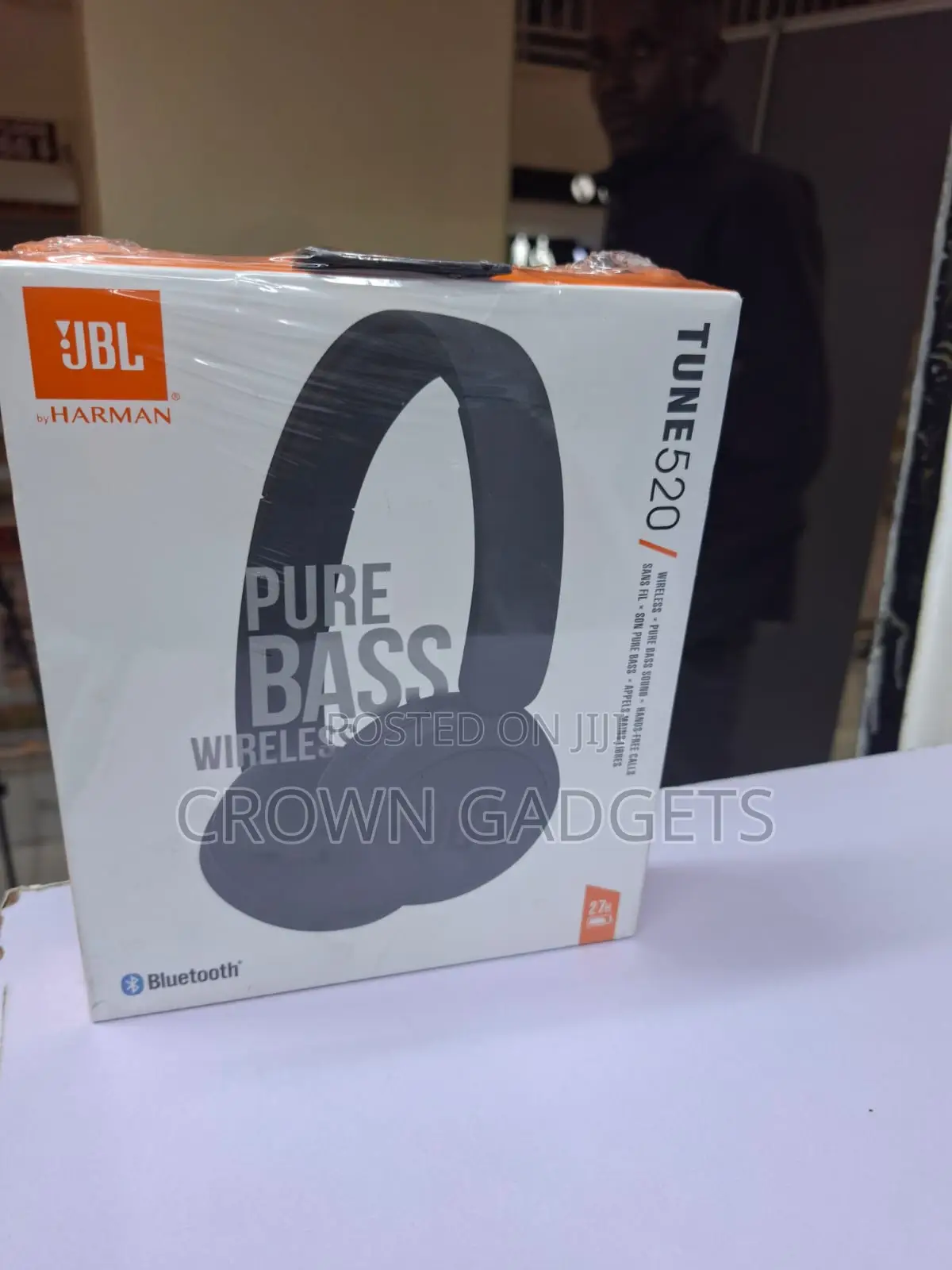 JBL Tune 520bt Bluetooth Audio Headphones for Everyday Use