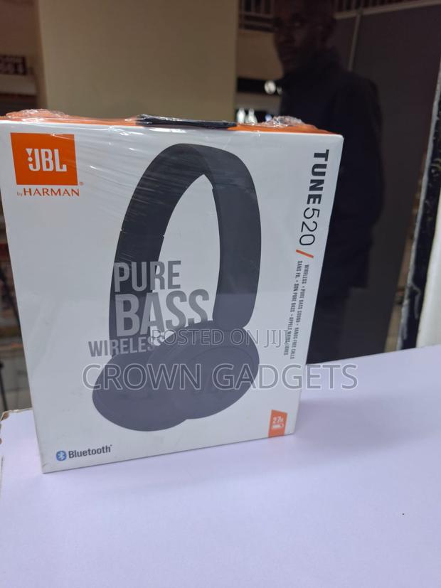 JBL Tune 520bt Bluetooth Audio Headphones for Everyday Use