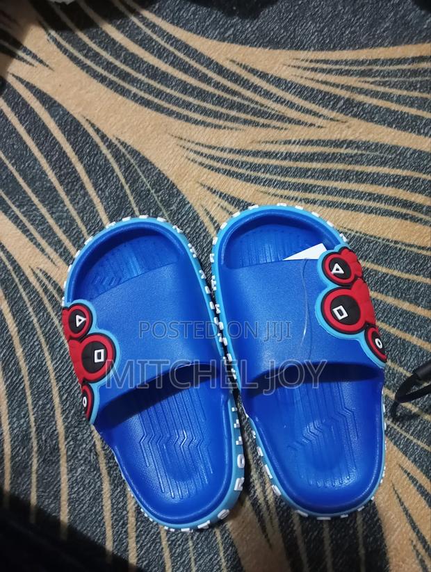 Kids Shoes - thumbnail 3