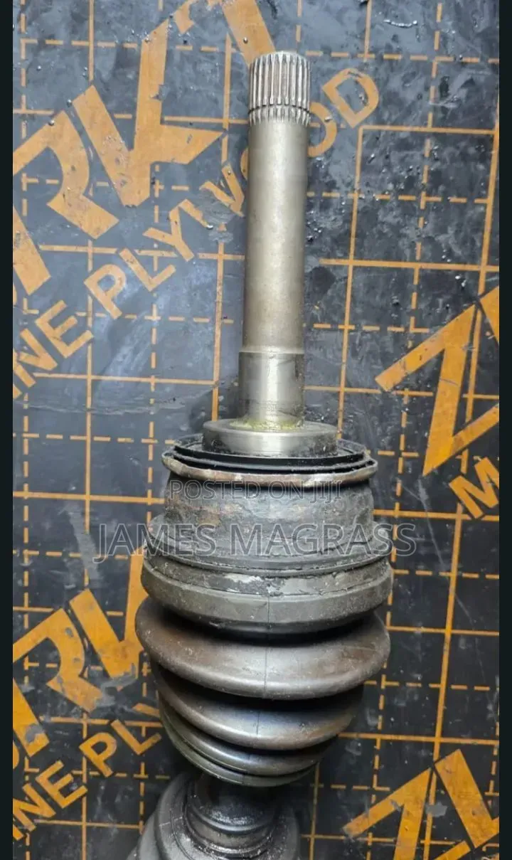 Toyota Hiace(5l) Driveshaft