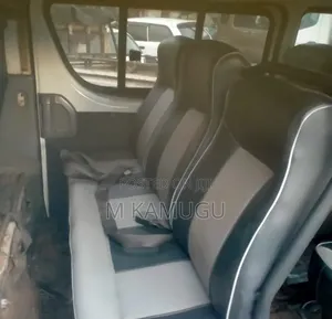 Toyota HiAce 2010 White