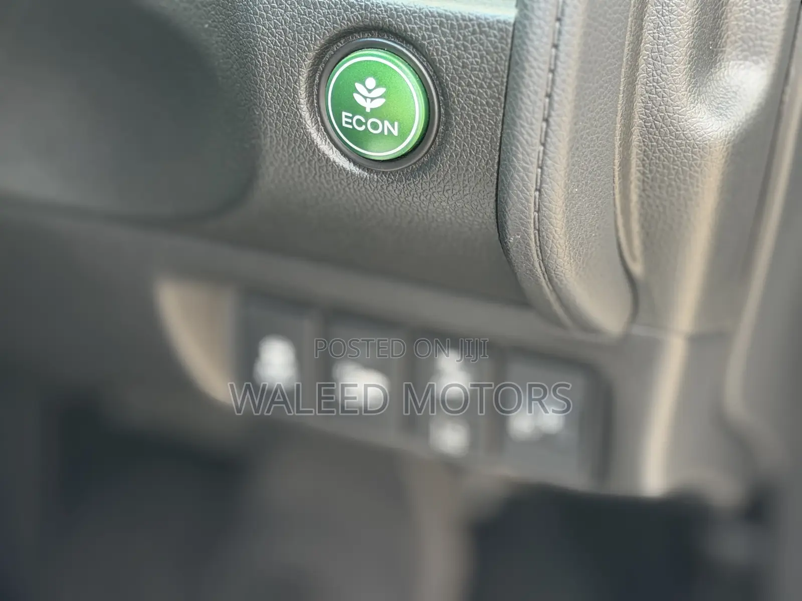 Honda Fit Shuttle 2019 Silver