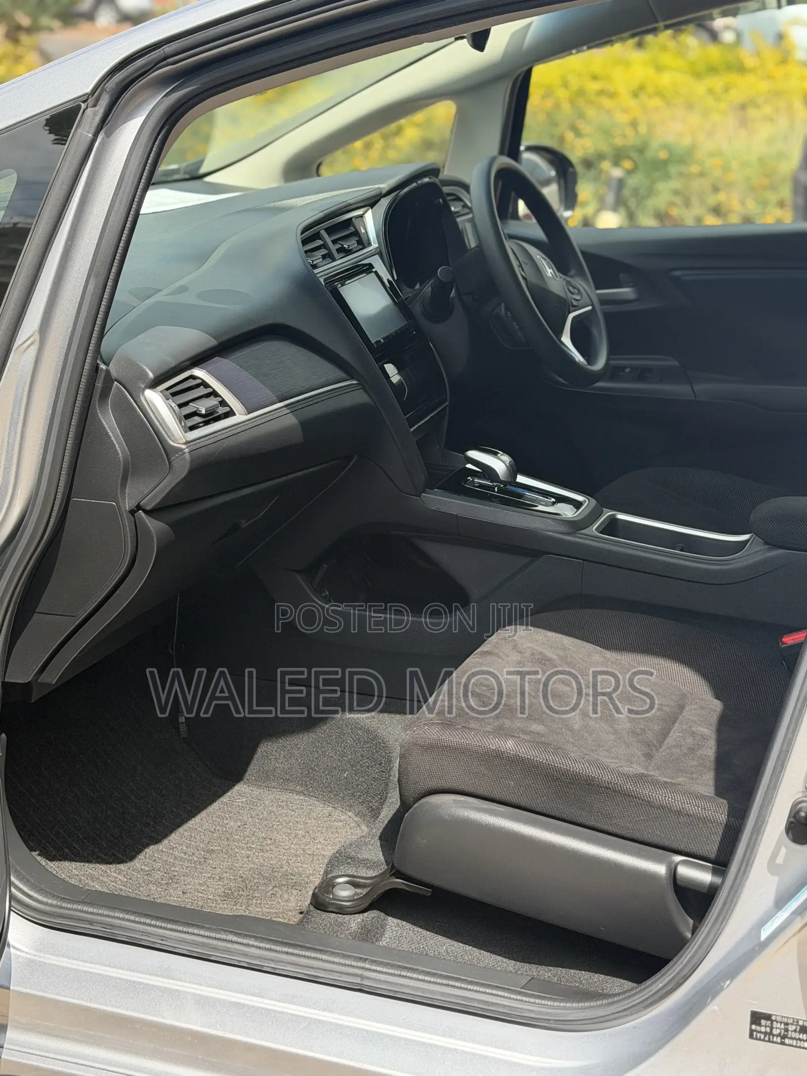 Honda Fit Shuttle 2019 Silver
