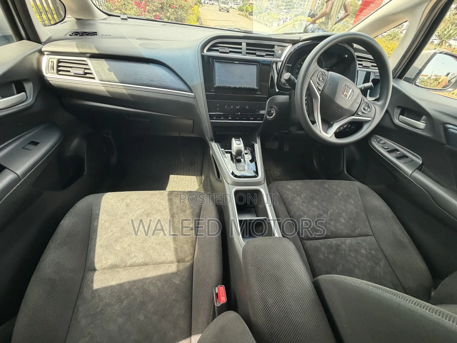 Honda Fit Shuttle 2019 Silver
