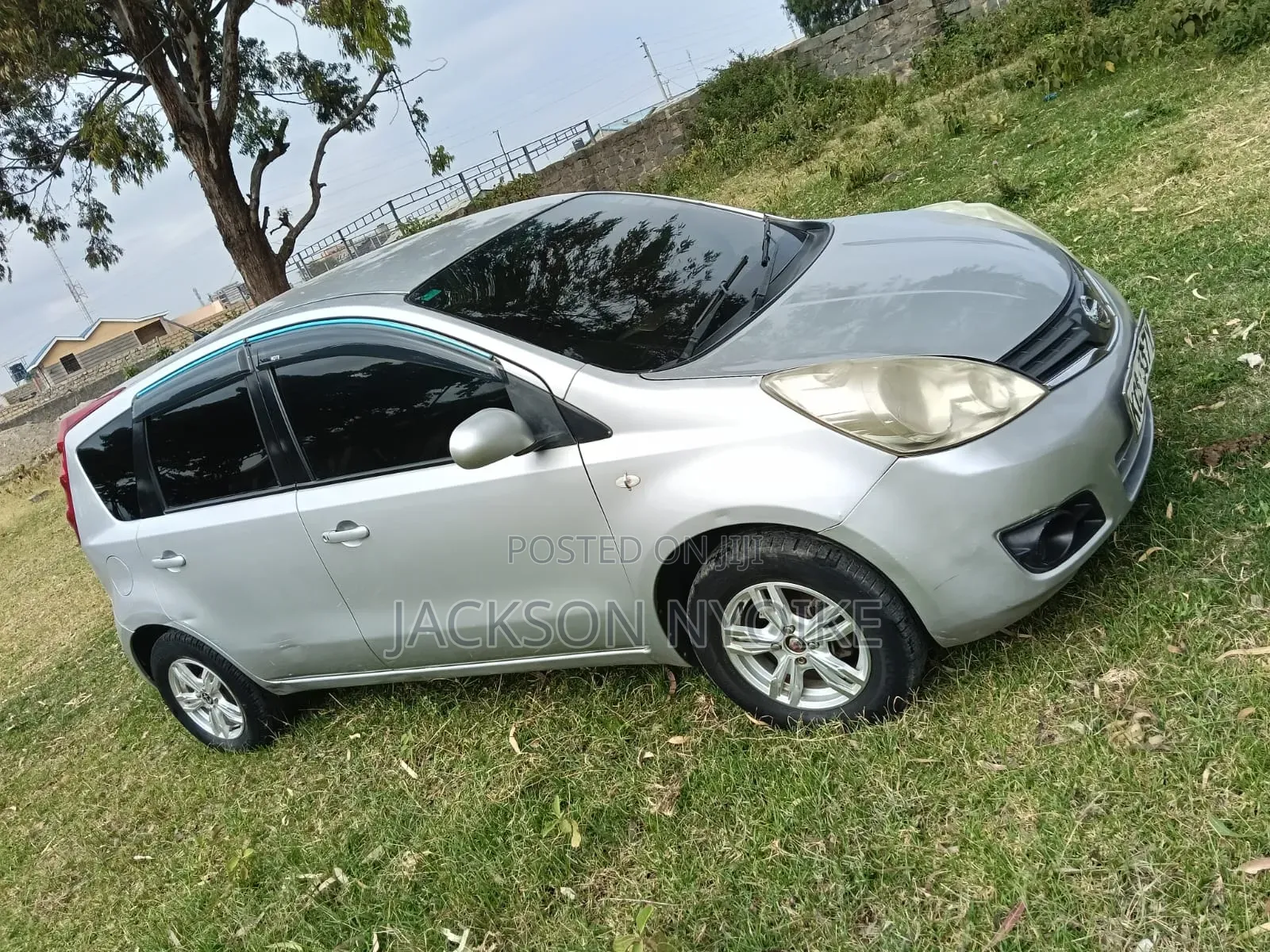 Nissan Note 2013 Silver