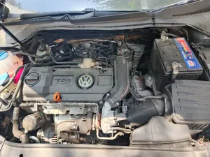 Volkswagen Golf 2012 Blue