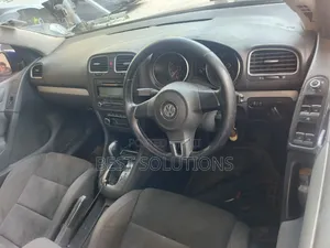 Volkswagen Golf 2012 Blue