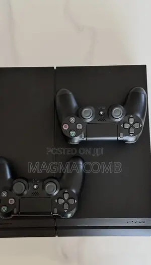 Playstation 4 Slim + 2 Brand New Controllers