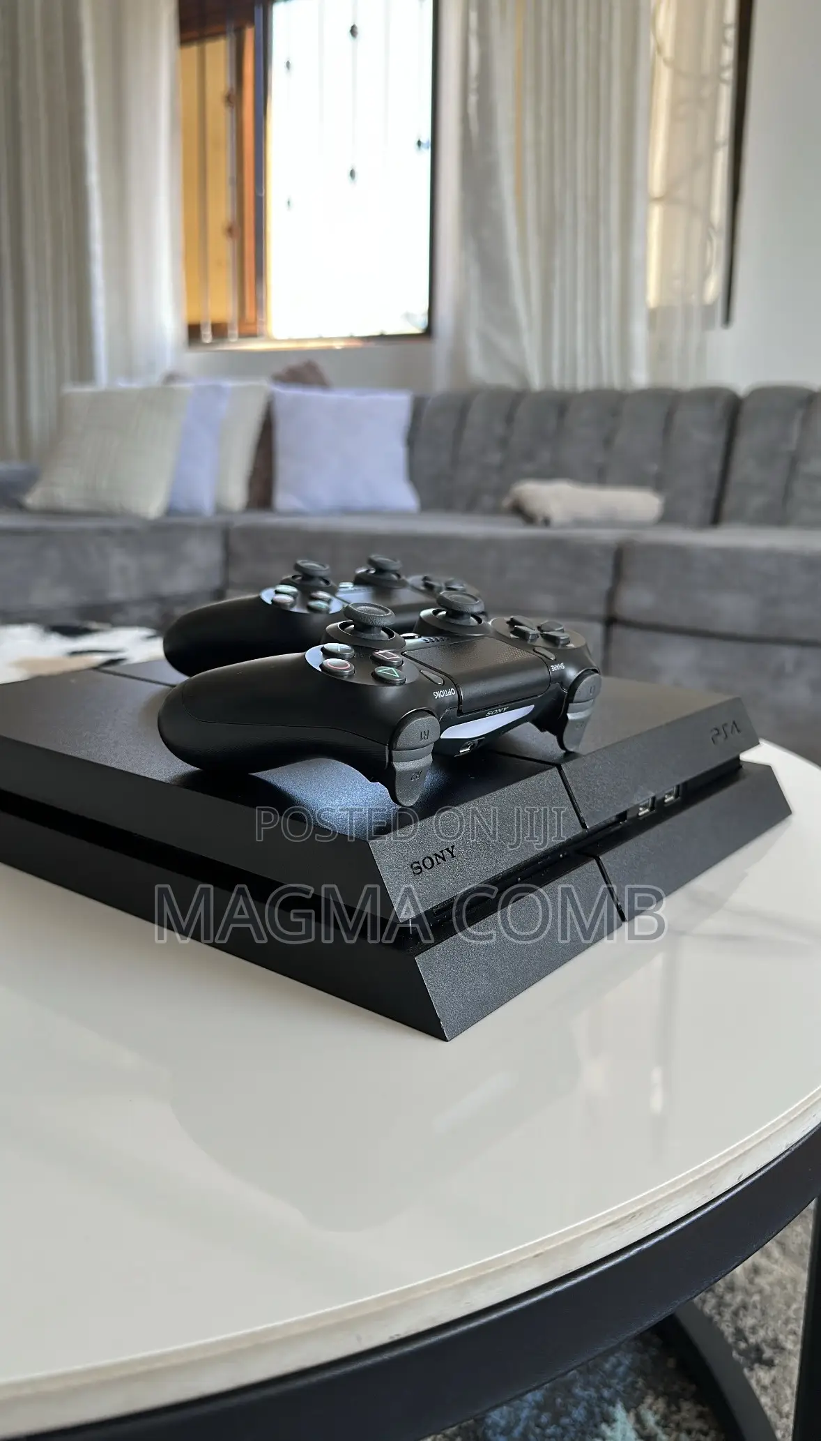 Playstation 4 Slim + 2 Brand New Controllers