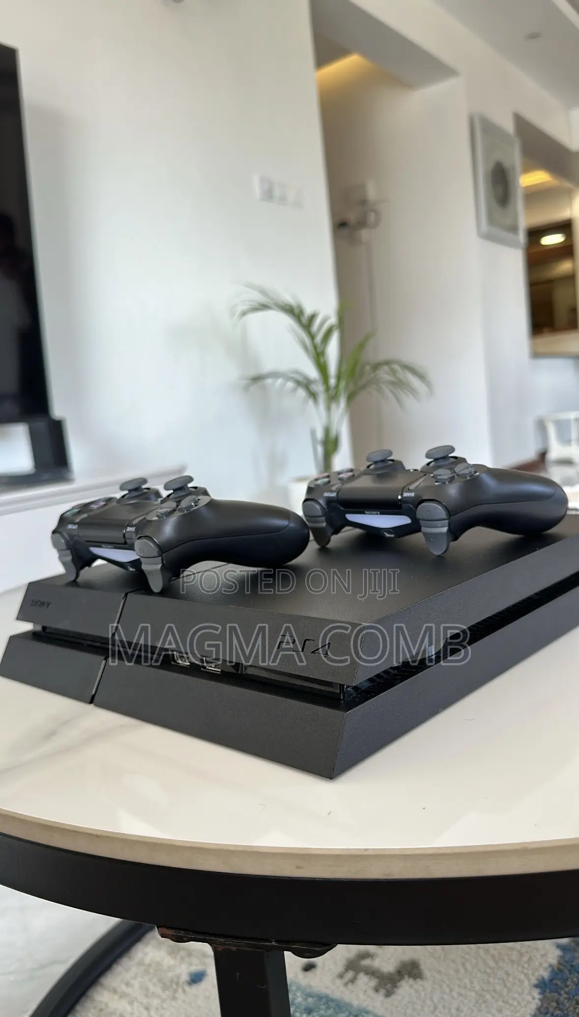 Playstation 4 Slim + 2 Brand New Controllers