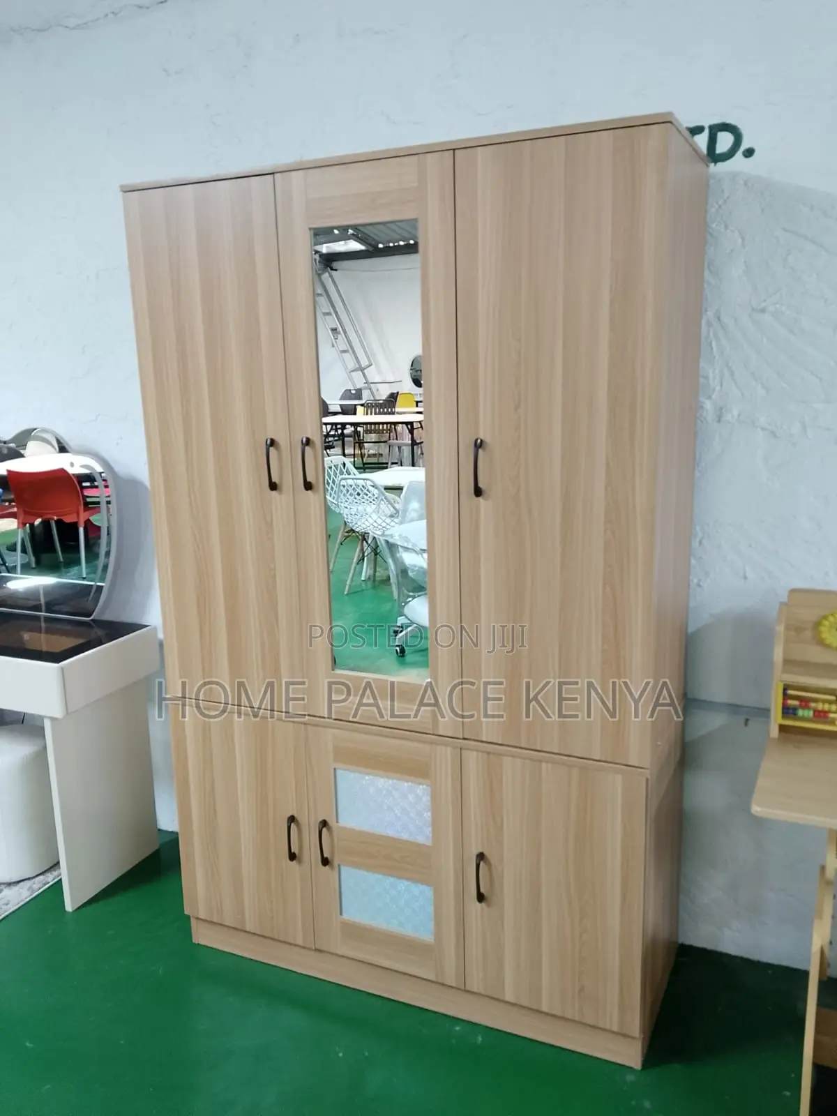 Bedroom Cabinet: Free Standing Rails and Shelves Storage Cabinet
