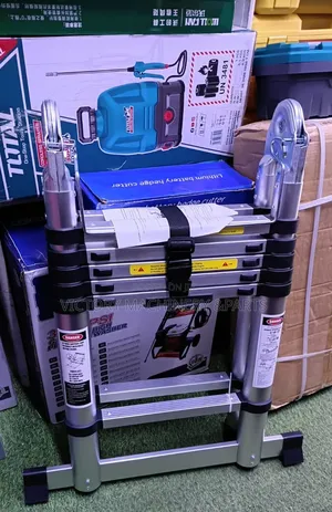 Double Aluminium Telescopic Ladder (1.9m × 1.9m)