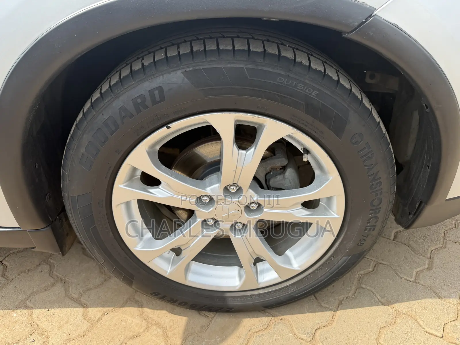 Mitsubishi Outlander 2015 Silver