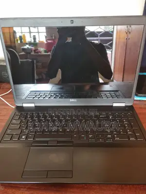 Laptop Dell Latitude 15 E5570 16GB Intel Core i5 SSD 512GB